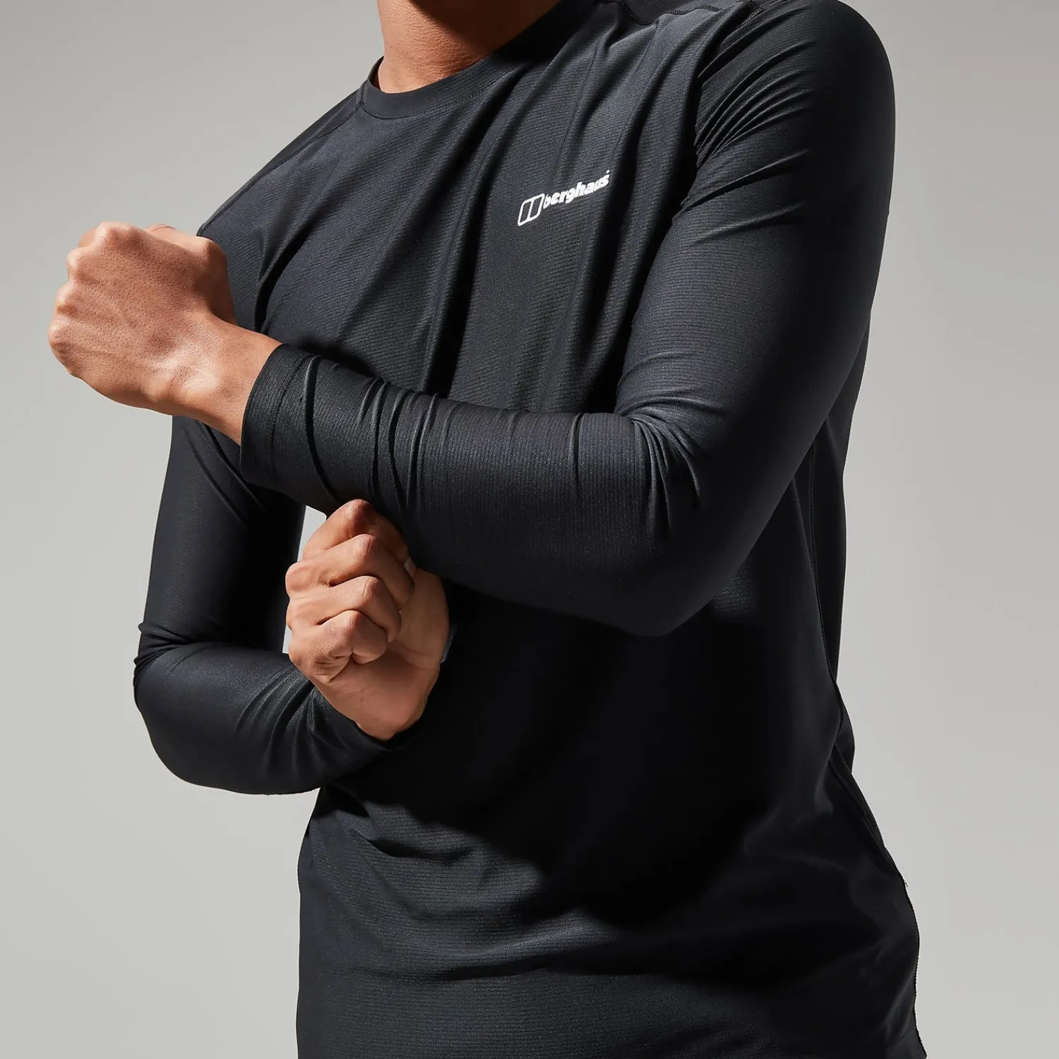 Berghaus Men's 24/7 Tech Tee Long Sleeve Crew - Black Hot