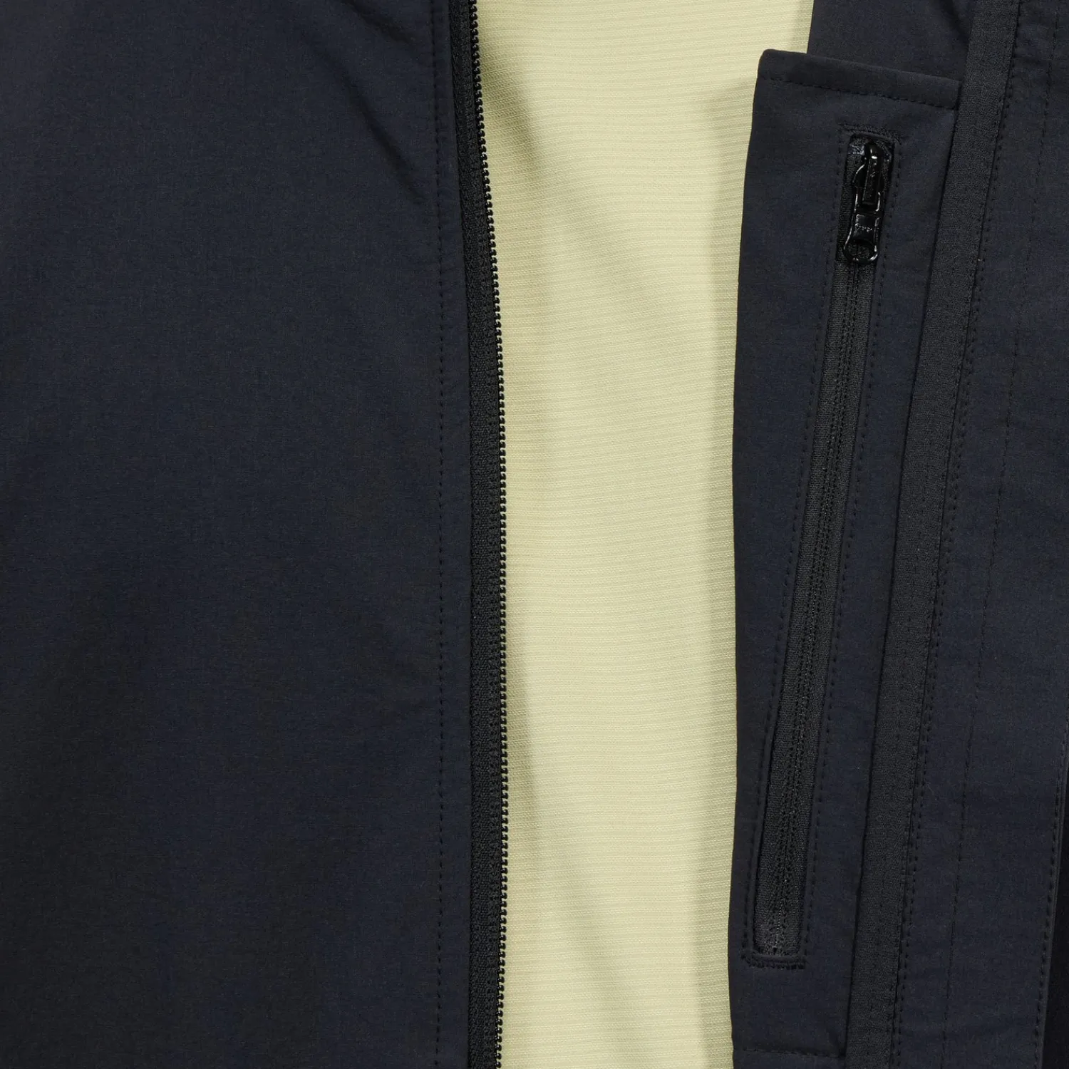 Berghaus Men's Ridge-Roamer Lite Softshell Jacket - Black New