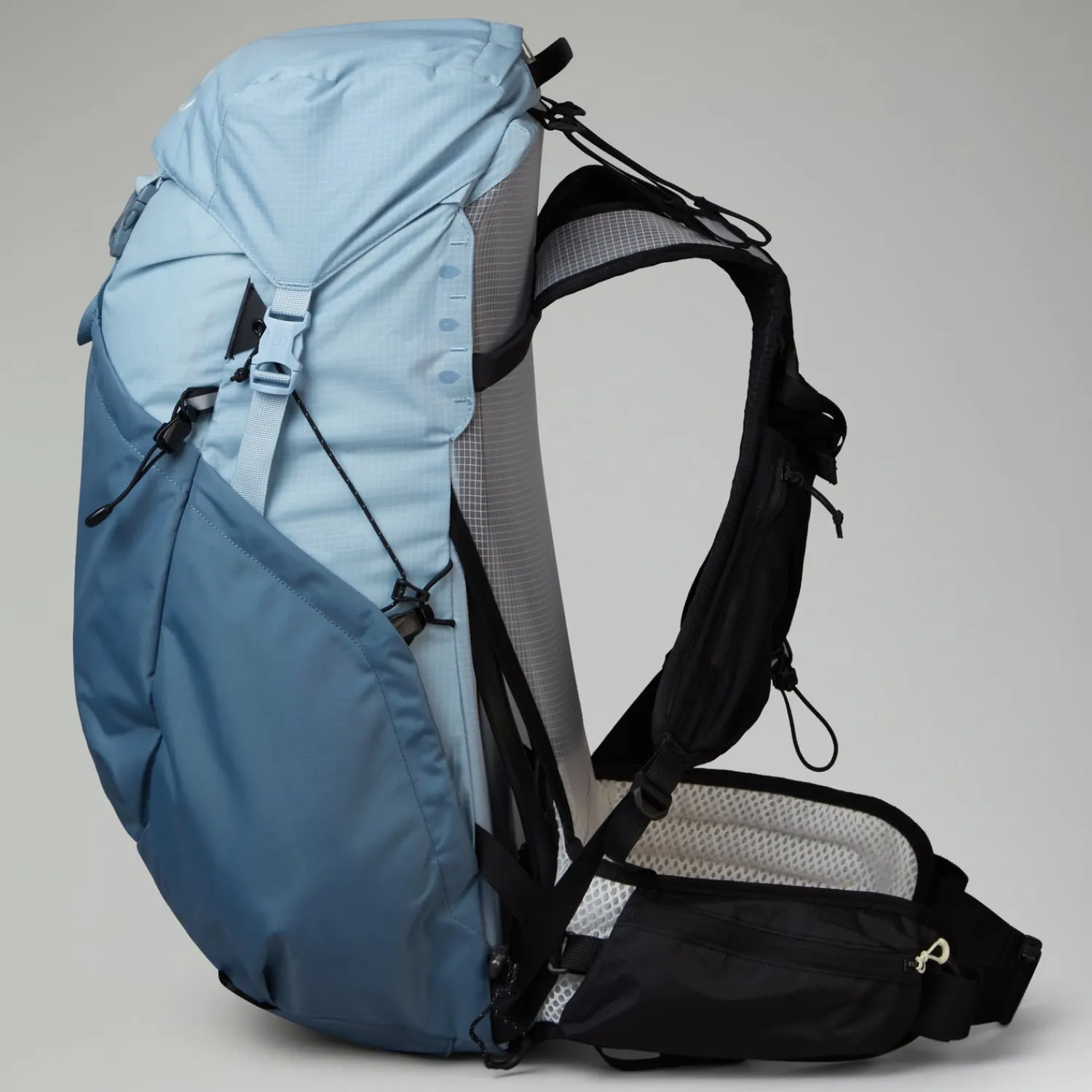 Berghaus Unisex Freeflow 30L Rucksack Light Blue Clearance