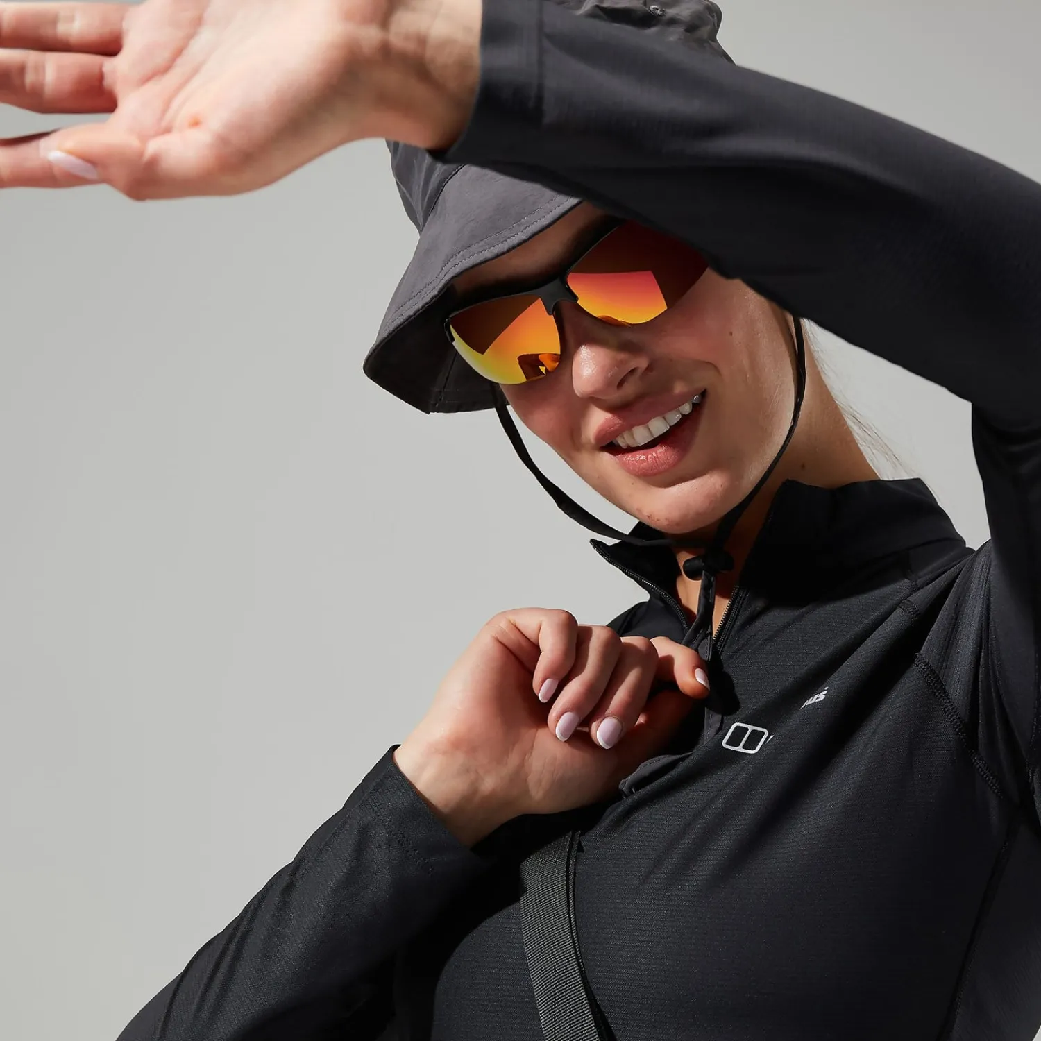 Berghaus Women's 24/7 Tech Tee Long Sleeve Half Zip - Black Best