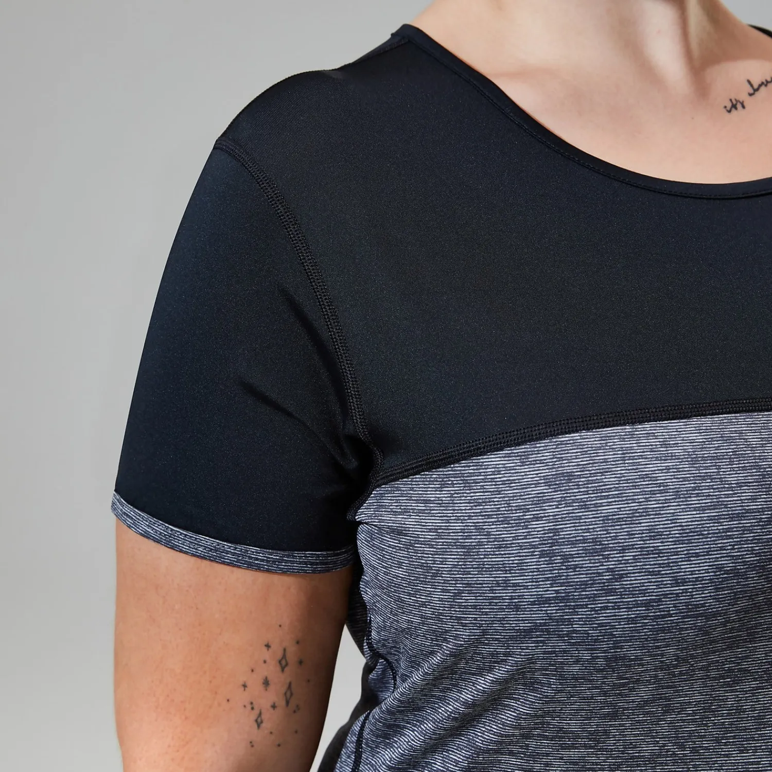 Berghaus Women's Voyager Tech Tee Short Sleeve Crew - Dark Grey / Black Online